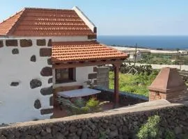 Casa Rural Antonio, Terrace & BBQ in Frontera
