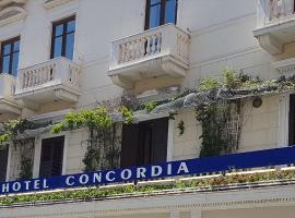 Concordia Rooms B&B, hotel en Crotone