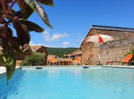 Chambres d'hôtes Vers la Croix, 4-stjärnigt hotell i Leynes