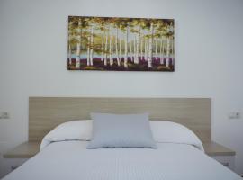 Hostal Delia, hotel v destinaci Alora