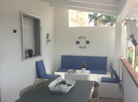 Beach House Casuzze, παραθεριστική κατοικία σε Villaggio Azzurro