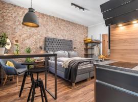 Porto Marina apartments, παραλιακή κατοικία σε Rijeka