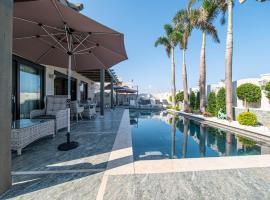 sul mare סוויטות, hotel with pools in Ashkelon