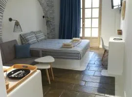 PETRA MARE SUITES