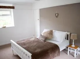 Afan Valley Home - Contractor Accommodation