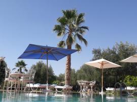Douar Lain, khách sạn có hồ bơi ở Tameslouht