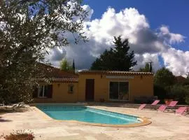 Les cigales des près appartement