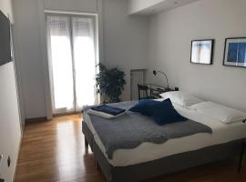 Feel@Home Apartment+Rooms, hotel near Casa Milan, Milan