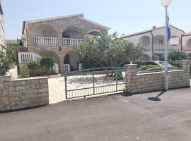 Apartman Tunja, hotel in Vir