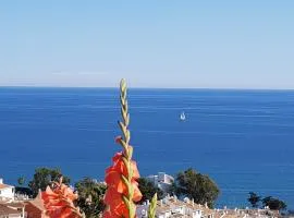 Garden sea view apartment near beach