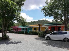 Banrimkhao pakchong, hotel v destinaci Pak Chong