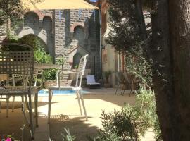 Chateau Marcel, Hotel mit Pools in Cesseras