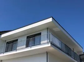 Moderne Wohnung mit Bergsicht