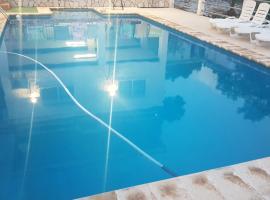 Calicanto House & Pool, hotel i Torrent