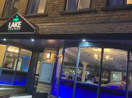 Lake Lounge Rooms, hotel with parking in Littleborough