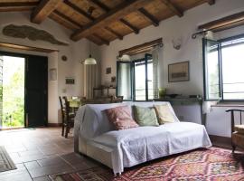 Agriturismo Attulaio, hotel with parking in Vicchio