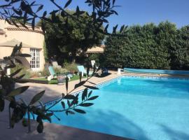 Le Patio Fleuri, hotell i Lorgues