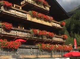 Jörgnerhaus, hótel í Kals am Großglockner