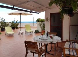 Ático con gran terraza en el Risco de Agaete-wifi, beach rental in Agaete