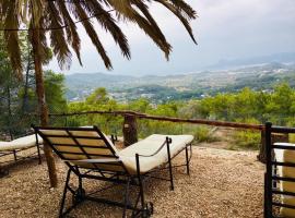 CASA PAQUITA ¡¡¡VISTAS ESPECTACULARES!!!, hotel en Sant Josep de sa Talaia