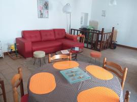 Joli Appartement de Vacances, alojamiento con cocina en Chémery