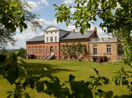 Gut Pohnstorf, semesterhus i Alt Sührkow