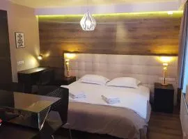 Daan Apartments