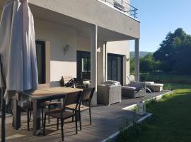 Maison architecte, hotel with parking in Romilly-sur-Andelle