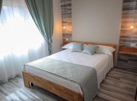 Vittoria Rooms, cheap hotel in Quartu SantʼElena