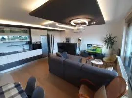 Luxury apartment LUNA for 6, sauna, center, ****