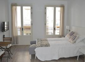 Modern studio flat close to Plaza Merced