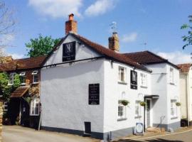 Winchester Arms, hotel with parking in Trull