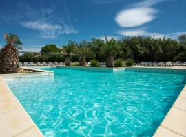 SOWELL RESIDENCES Les Mazets, hotel v destinaci Arles