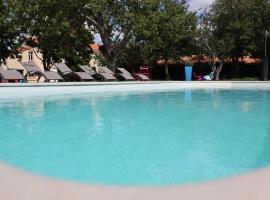 Domaine des Tilleuls, hostal o pensión en Marcillac