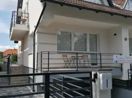 Hajnal Apartmanház