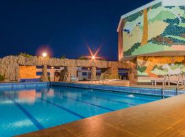 Hotel Annamalai International, viešbutis mieste Pudučeris