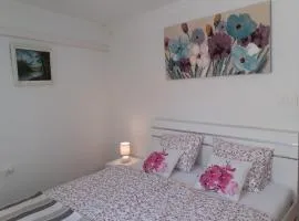 Flower Double Room SPLIT - Dugopolje