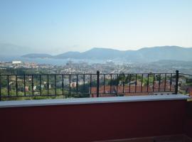 La casa con vista di Emma – tani hotel w mieście Vezzano Ligure
