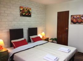 Miraflores Centre, B&B in Lima