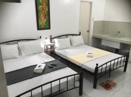Silang Near Tagaytay Transient Rooms for Family, lodge i Tagaytay