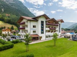 Hotel Bergkristall: Brennero'da bir otel
