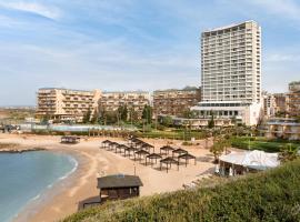 Ramada Resort Hadera Beach, hotel v destinaci Chadera
