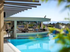 Angelo Del'Arte Estate, hotel v destinaci Korfu