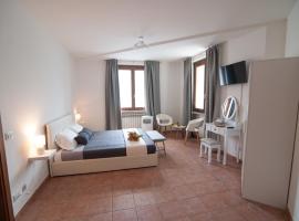 B&B CA DEL SOLE, hotel em Serravalle Scrivia