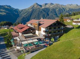 T3 Alpenhotel Garfrescha, hotell i Sankt Gallenkirch