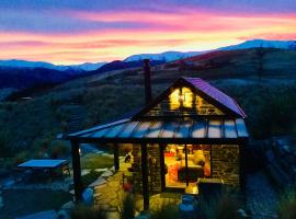 Hawkridge Chalet - Honeymooners Chalet, hotel Arrowtownban