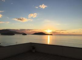 Vista Mar Massaguaçu: Caraguatatuba'da bir otel