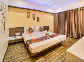 FabHotel Bee Town, hotel in Indore