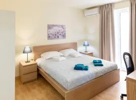 Athens Kyniska Urban Apartment