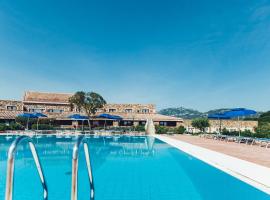 Residence Hotel Nuraghe: Porto Rotondo'da bir apart otel